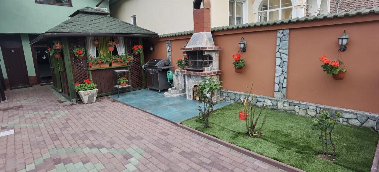 Hotel Casa Cizi Călimăneşti Exterior foto