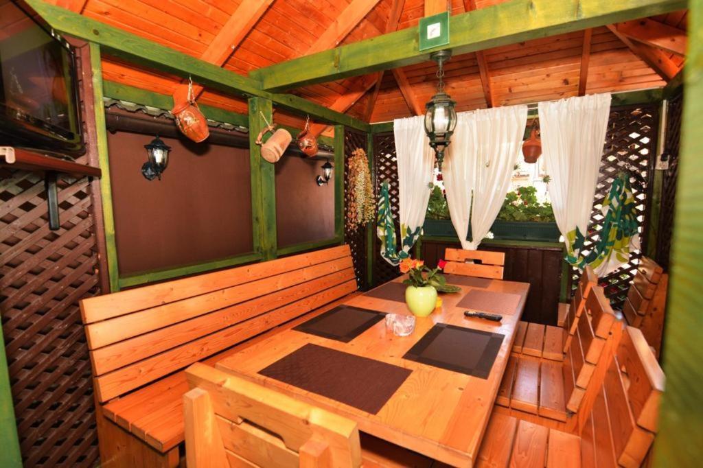 Hotel Casa Cizi Călimăneşti Exterior foto
